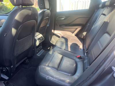 Jaguar F-Pace F-Pace  3.0d V6 Prestige awd 300cv auto Rosso usata Torino