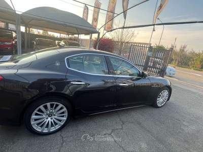 Maserati Ghibli Ghibli 3.0 V6 ds 275cv auto TETTO Nero usata Torino