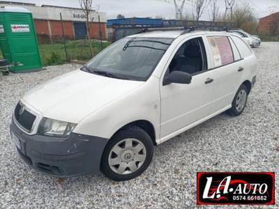 Skoda Fabia wagon 1.9 sdi van fabia wagon 1.9 sdi van Bianco usata Prato