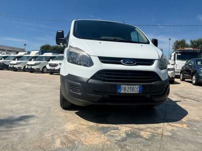Ford Transit CUSTOM - 2016- 2.5 Diesel usata San Michele Salentino
