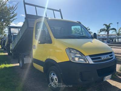 Iveco Daily 35C10 - 2009 ribaltabile usata San Michele Salentino