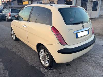 Lancia Ypsilon 1.3 Multijet 16V Platino Beige usata Mentana