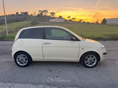 Lancia Ypsilon 1.3 Multijet 16V Platino Beige usata Mentana