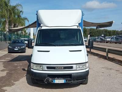 Iveco Daily 35S12 - 2006 - tende laterali e scaffalatura usata San Michele Salentino