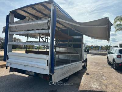 Iveco Daily 35S12 - 2006 - tende laterali e scaffalatura usata San Michele Salentino