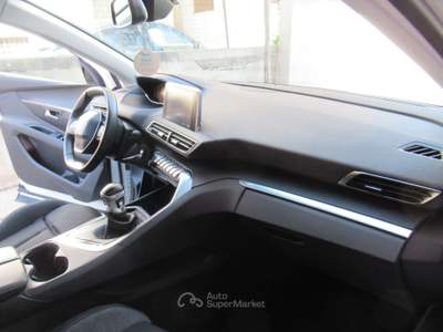 Peugeot 3008 S&S Allure VIRTUAL COKPIT Bianco usata Striano
