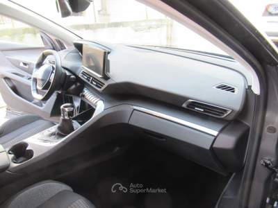 Peugeot 3008 S&S Allure Grigio usata Striano