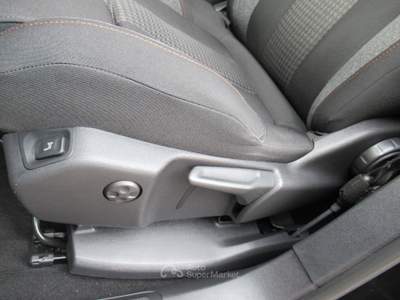 Peugeot 3008 S&S Business Nero usata Striano