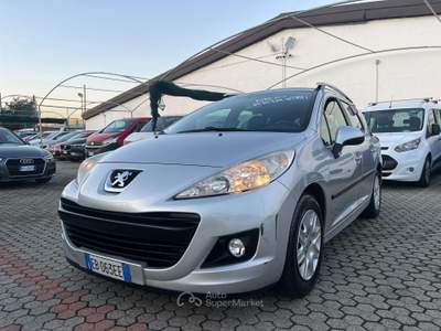 Peugeot 207 SW 1.6 hdi 16v X-Line Fap FL Argento usata Torino