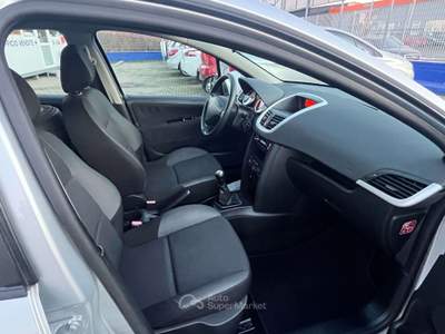 Peugeot 207 SW 1.6 hdi 16v X-Line Fap FL Argento usata Torino