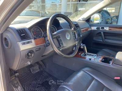 Volkswagen Touareg 2.5 R5 TDI DPF tiptronic Grigio usata Oderzo