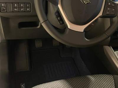 Suzuki Vitara 1.4 Hybrid 4WD AllGrip Cool+ Bianco usata Novara