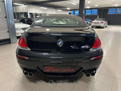 BMW Serie 6 M6 M6 Coupe 5.0 V10 SMG III 507CV  TUTTA ORIGINALE ! Nero usata Botticino