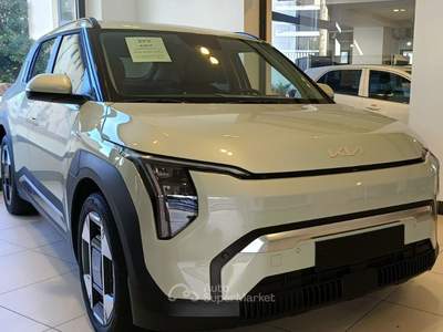 Kia EV3 EV3 81.4 kWh Earth usata Firenze