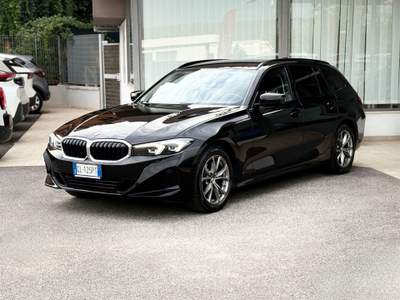 BMW Serie 3 e46 1998 320 Diesel 48V xDrive Touring IVA E6 - 2022 Nero usata Roma