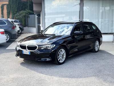 BMW Serie 3 320iA 318 2.0 Benzina 156CV E6 Automatica - 2022 Nero usata Roma