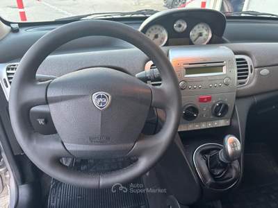 Lancia Ypsilon 1.4 GPL di serie 78 CV Grigio usata Pignataro Maggiore