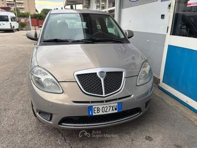 Lancia Ypsilon 1.4 GPL di serie 78 CV Grigio usata Pignataro Maggiore
