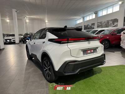 Toyota C-HR 1.8 HV Trend 140cv Bianco usata Cesena