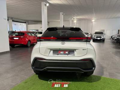 Toyota C-HR 1.8 HV Trend 140cv Bianco usata Occhiobello
