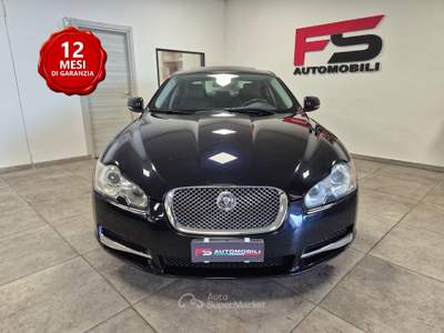 Jaguar XF 3.0 D V6 Premium Luxury Blu/Azzurro usata Casalgrande
