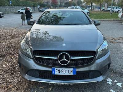 Mercedes-Benz Classe A da neopatentato, appena tagliandata, luci led ambiente  Grigio usata Casalecchio di Reno