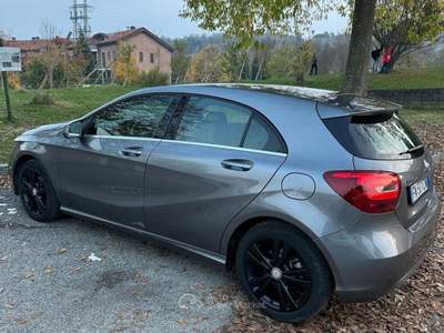 Mercedes-Benz Classe A da neopatentato, appena tagliandata, luci led ambiente  Grigio usata Casalecchio di Reno