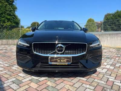 Volvo V60 B4 (d) Geartronic Momentum Business Pro Nero usata Zero Branco