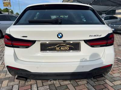 BMW Serie 5 540d d 48V xDrive Touring Msport Bianco usata Zero Branco