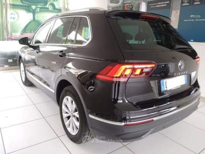 Volkswagen Tiguan 2.0 TDI 150 CV SCR DSG Life Nero usata Venezia