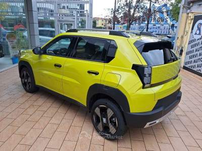 Fiat Grande Panda Grande Panda 1.2 Hybrid 110 CV S&S La Prima Giallo usata Casoria
