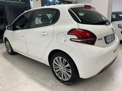 Peugeot 208 Unico proprietario non fumatore usata ARSIERO
