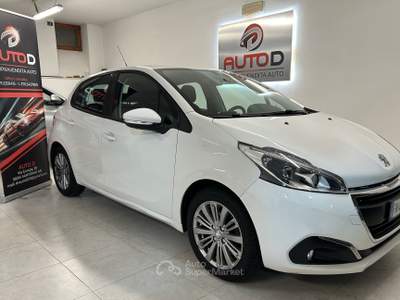Peugeot 208 Unico proprietario non fumatore usata ARSIERO