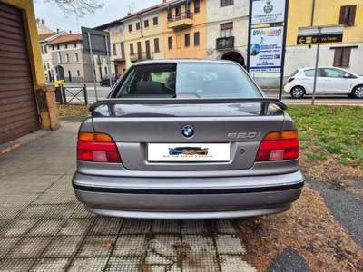 BMW Serie 5 520i i 24V cat Eletta TAGLIANDI CERTIFICATI Grigio usata Galliate