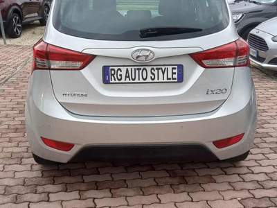 Hyundai ix20 1.4 90 CV Econext Comfort Grigio usata Roma