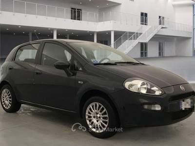 Fiat Punto 1.4 S&S 8V 5 porte Street Ok Neopatentati Nero usata Sarno
