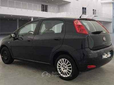 Fiat Punto 1.4 S&S 8V 5 porte Street Ok Neopatentati Nero usata Sarno