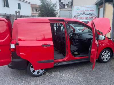 Ford Transit Courier 1.5 TDCi 100CV Van Trend Rosso usata Sarno