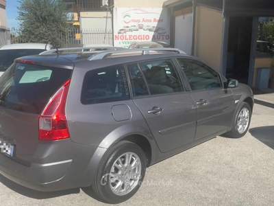 Renault Mégane Mégane 1.5 dCi 110CV SporTour Luxe Km Certificati Grigio usata Sarno