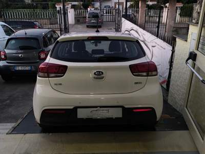 Kia Rio Unico proprietario non Fumatore Bianco usata Cellole