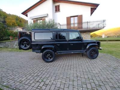 Land Rover Defender Land Rover Defender 90 passo lungo 9 posti Nero usata Castel San Niccolò