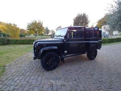 Land Rover Defender Land Rover Defender 90 passo lungo 9 posti Nero usata Castel San Niccolò