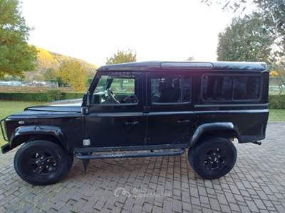 Land Rover Defender Land Rover Defender 90 passo lungo 9 posti Nero usata Castel San Niccolò