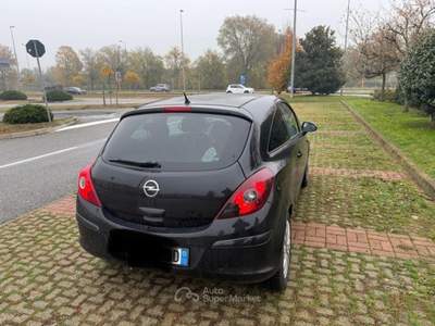 Opel Corsa Opel Corsa ok Neopatentati Nero usata Piossasco