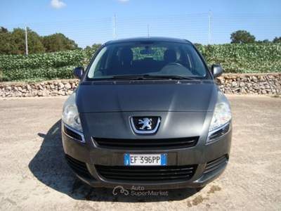 Peugeot 5008 5 POSTI Grigio usata Santeramo in Colle