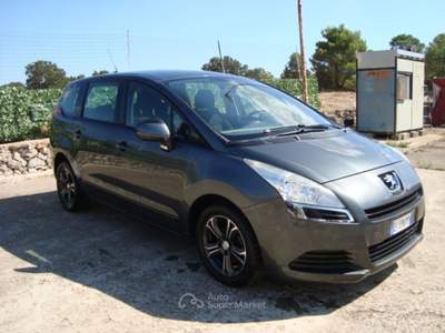 Peugeot 5008 5 POSTI Grigio usata Santeramo in Colle