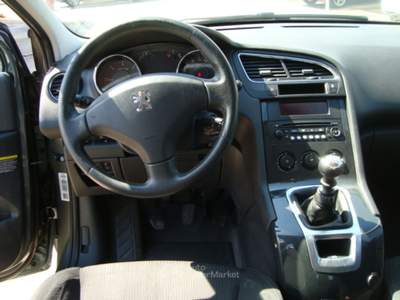 Peugeot 5008 5 POSTI Grigio usata Santeramo in Colle
