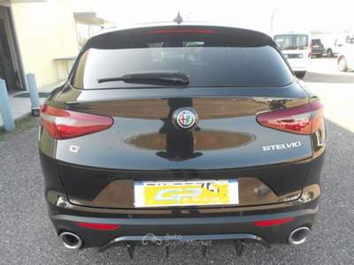 Alfa Romeo Stelvio SUPER Q4 Nero usata Chions
