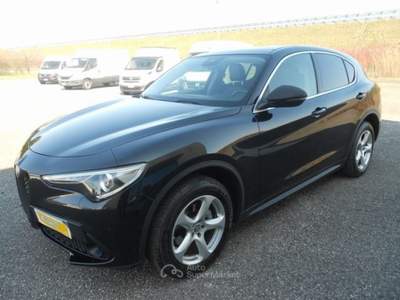 Alfa Romeo Stelvio SUPER Q4 Nero usata Chions