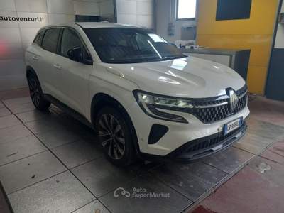 Renault Austral Full Hybrid E-Tech 200 CV Techno Bianco usata Civita Castellana